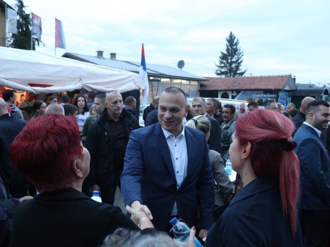 SNSD tribina u Zalužanima - Foto: Ustupljena fotografija