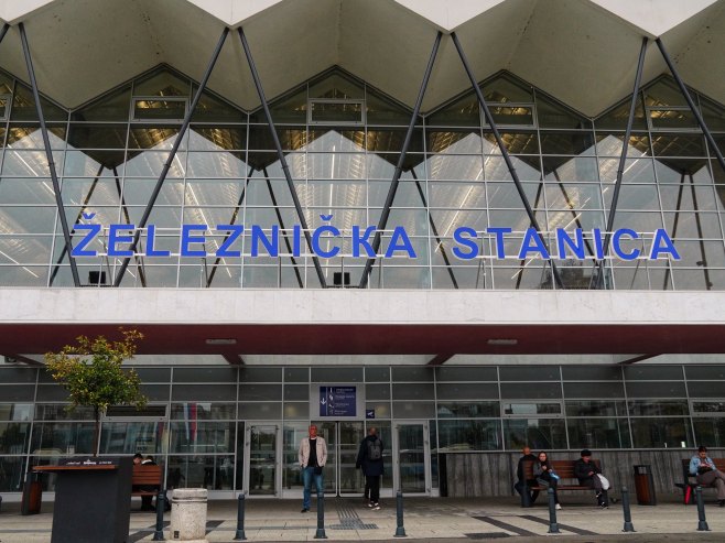 Željeznička stanica (Foto: FOTO TANJUG/VLADIMIR ŠPORČIĆ) - 