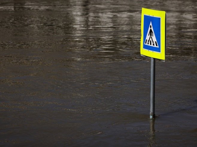 Poplave, ilustracija (Foto: EPA-EFE/ROBERT HEGEDUS) - 