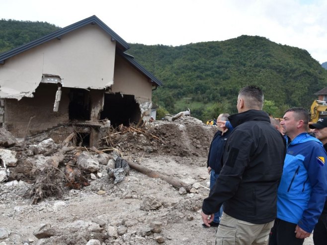 Nešić posjetio spasioce iz Srbije i Hrvatske u Јablanici