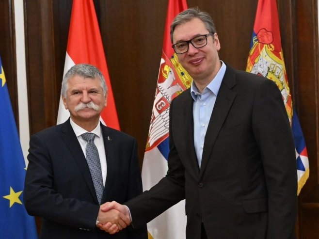 Aleksandar Vučić i Laslo Kever (foto: instagram.com/buducnostsrbijeav) - 