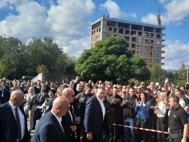 Odbrana zatražila izuzeće Uzunovićeve, naredno ročište 16. oktobra; Konferencija za novinare na RTRS