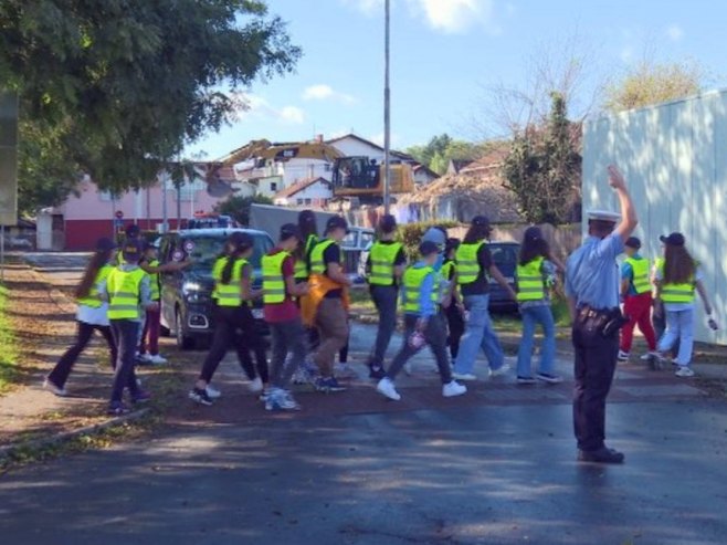 Školske saobraćajne patrole u Banjaluci - Foto: RTRS