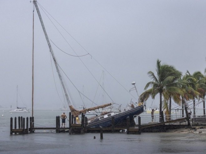 Florida se sprema za udar uragana (Foto: EPA/CRISTOBAL HERRERA-ULASHKEVICH) - 