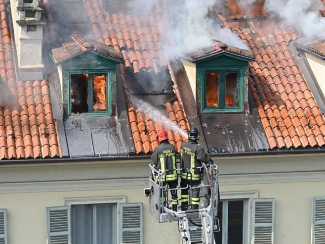 Požar u Italiji (Foto: EPA-EFE/ALESSANDRO DI MARCO/ilustracija) - 