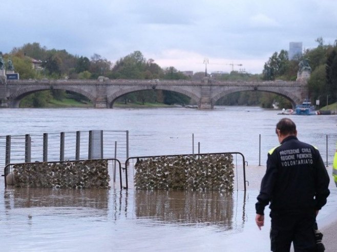 Poplave u Italiji (Foto: EPA/Alessandro Di Marco) - 