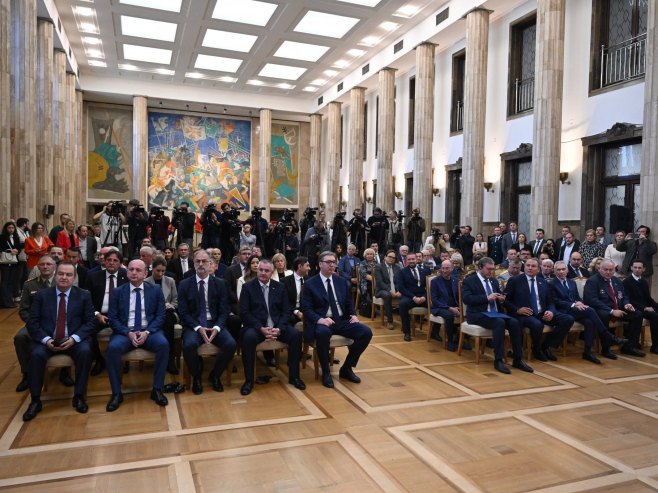 Beograd obilježio 80. godišnjicu oslobođenja u Drugom svjetskom ratu (FOTO/VIDEO)