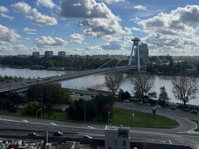 Slovačka raskinula sporazum sa Kijevom o pomoći u isporuci struje; Fico tvrdi: "Družba" neoštećena