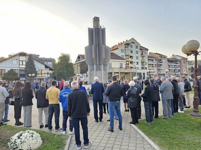 Parastos za poginule borce VRS, Ugljevik - Foto: SRNA