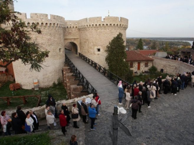 Praznik Prepodobne mati Paraskeve - Sveta Petka, Beograd (foto: TANJUG/ SAVA RADOVANOVIĆ) - 