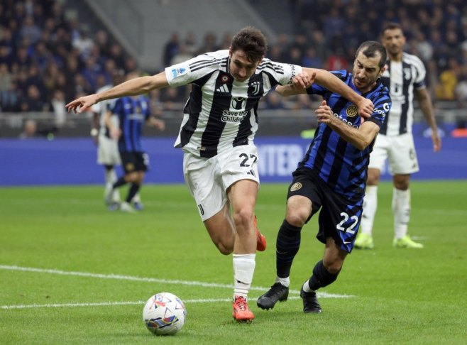 Inter - Јuventus (Foto: EPA-EFE/MATTEO BAZZI) - 