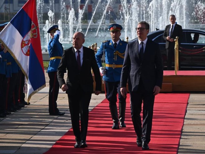 Vučić i Šujok (Foto: instagram.com/buducnostsrbijeav) - 