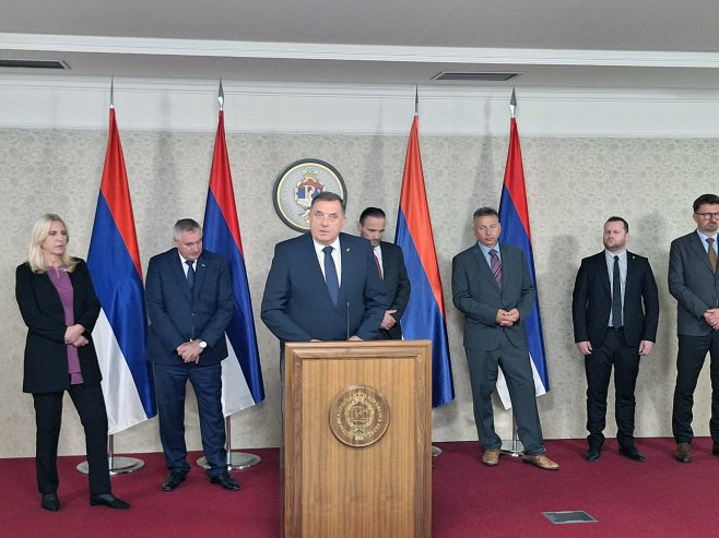 Milorad Dodik na konferenciji za novinare - Foto: SRNA