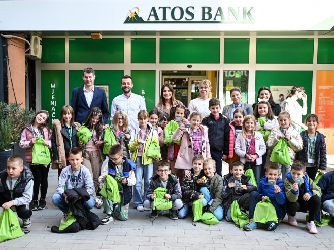 Atos banka tradicionalno obilježila Dan štednje sa osnovcima