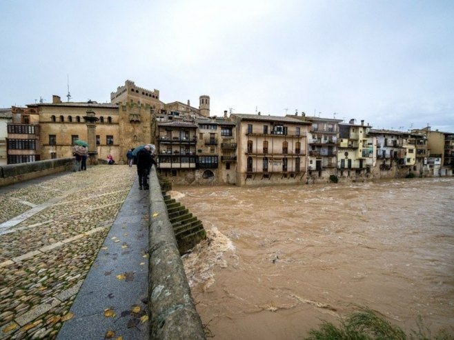 Poplave u Španiji (foto: EPA-EFE/ANTONIO GARCIA) - 