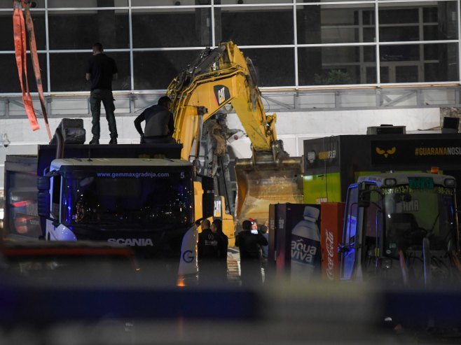 Tragedija u Novom Sadu (foto: TANJUG/ NENAD MIHAJLOVIĆ/ nr) - 