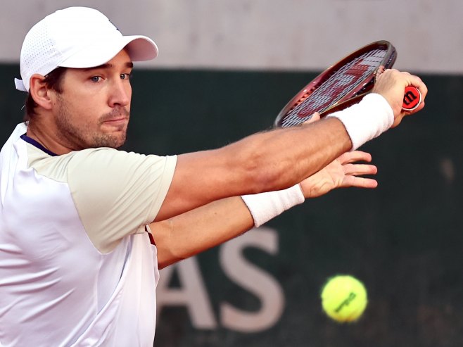 Dušan Lajović (Foto: EPA-EFE/CHRISTOPHE PETIT TESSON) - 