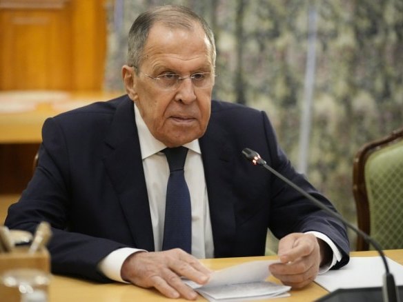 Sergej Lavrov (FOTO: EPA-EFE/ALEXANDER ZEMLIANICHENKO / POOL) - 