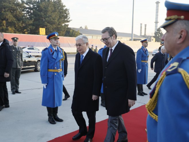 Predsjednik Kazahstana Tokajev stigao u Beograd, dočekao ga Vučić