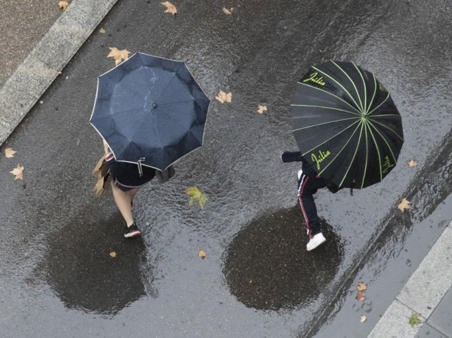 Јak vjetar pa kiša i snijeg - upozorenje zbog novih padavina