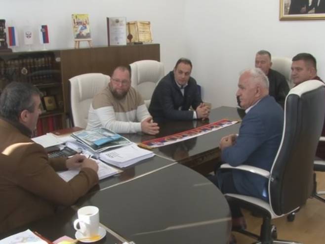 I Vlasenica dio projekta "Spojimo djecu Kosmeta i Srpske" (VIDEO)