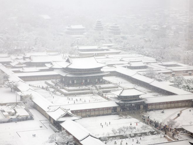 Najmanje četiri osobe poginule u snježnim olujama u Јužnoj Koreji (FOTO/VIDEO)