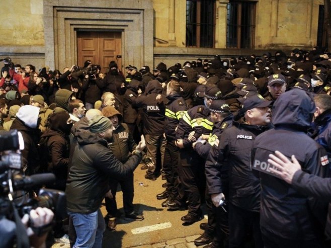 Sukob demonstranata i policije u Tbilisiju (VIDEO)