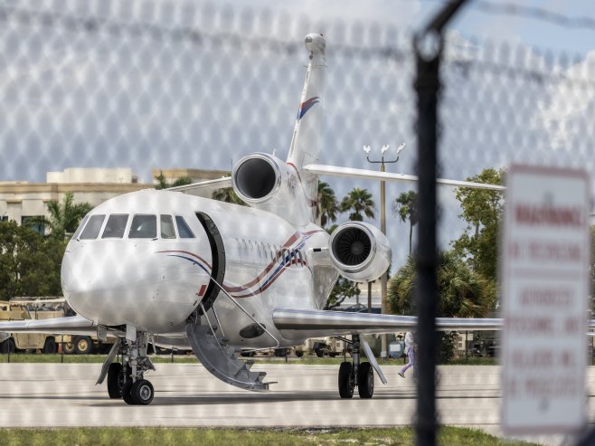 U avionu iz Njujorka za Pariz otkriven slijepi putnik (VIDEO)