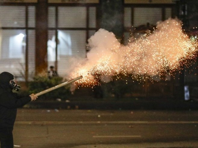 Protesti u Gruziji (Foto: EPA-EFE/DAVID MDZINARISHVILI) - 