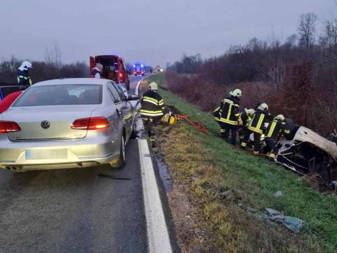 Saobraćajni udes kod Brčkog (Foto: Radio Brčko) - 