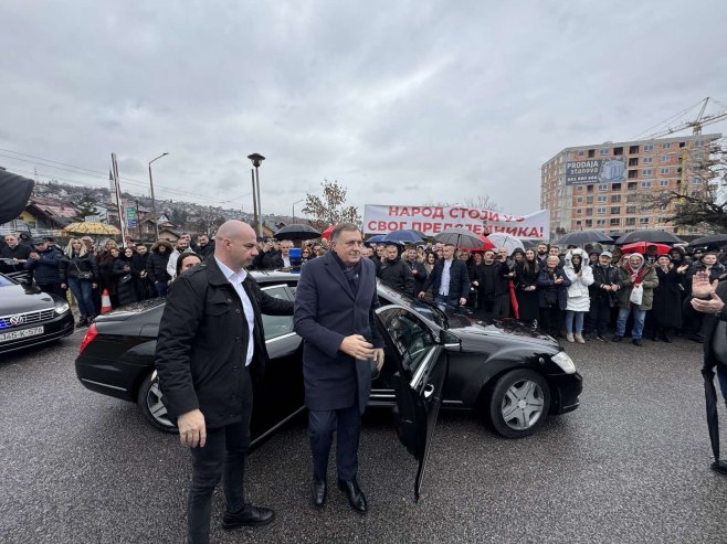 Ogromna podrška građana: Upozorili - politička eliminacija predsjednika Srpske kraj BiH