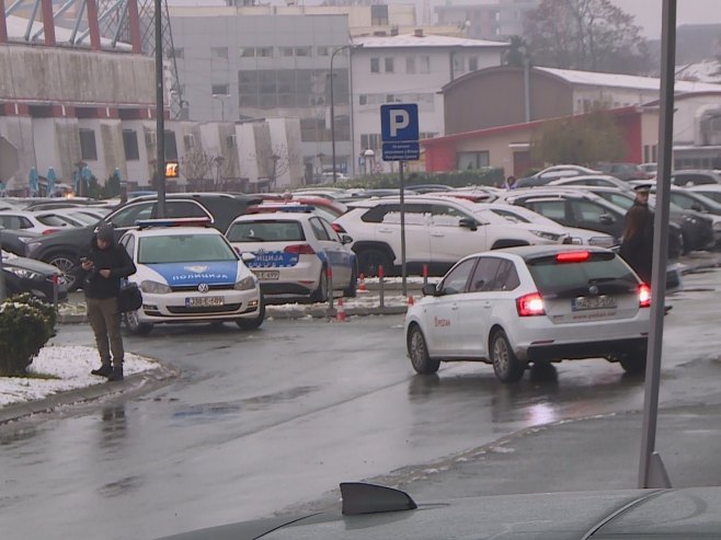 Parking ispred zgrade RTRS, Banjaluka Parking ispred zgrade RTRS, Banjaluka -