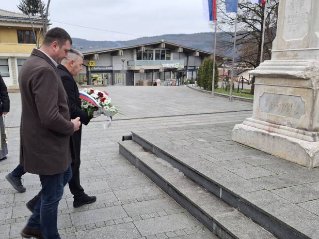 Godišnjica podizanja spomenika Kralju Petru - Foto: RTRS