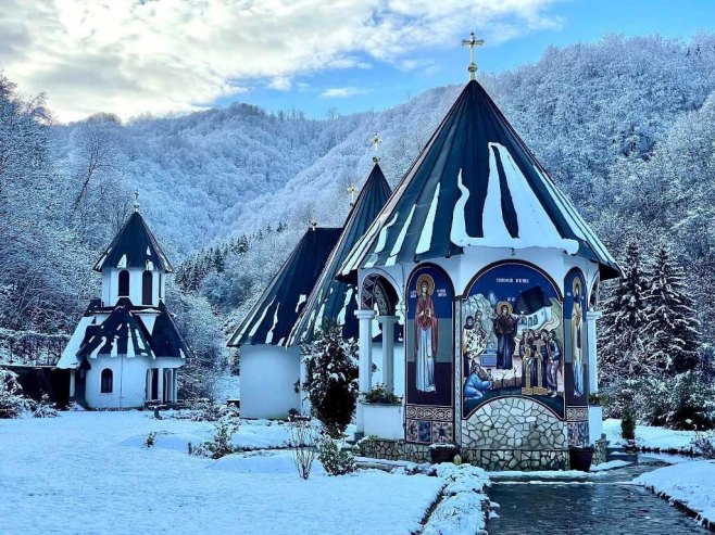 U nedjelju krsni hod na ktitorsku slavu Manastira Sase