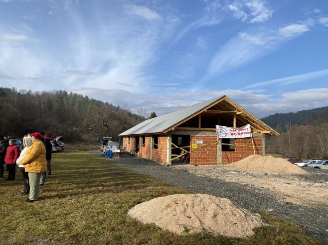 Federacija nastavlja opstrukcuju povratka Srba na ognjišta - zabranjena rekonstrukcija objekta u Gornjoj Brijesnici (FOTO/VIDEO)