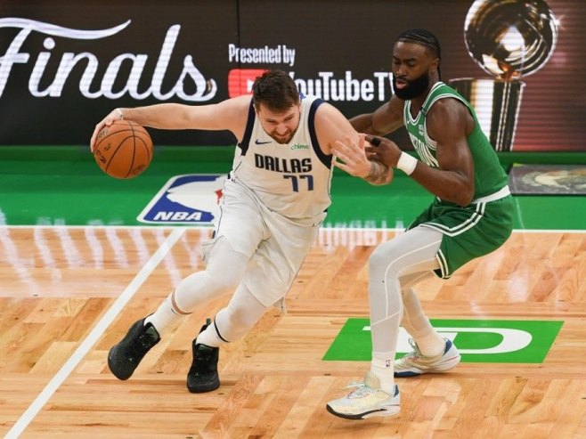 Luka Dončić (Foto: EPA-EFE/AMANDA SABGA SHUTTERSTOCK OUT) - 