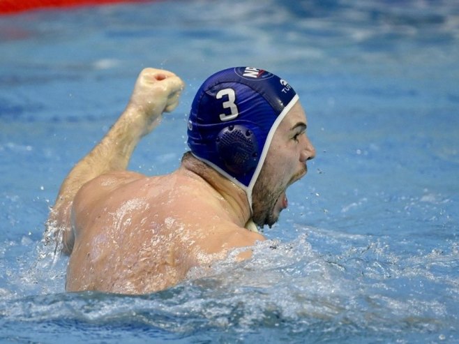 Dušan Mandić (foto: EPA-EFE/Szilard Koszticsak) - 