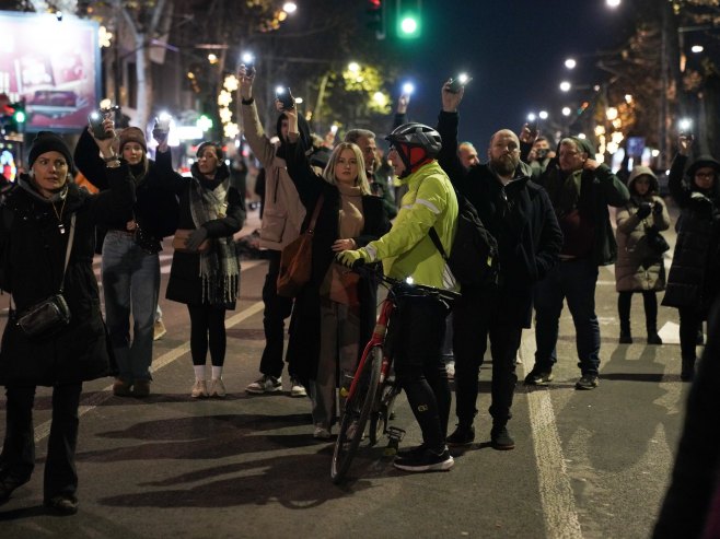 Beograd: Učesnici protesta na Slaviji počeli da se razilaze