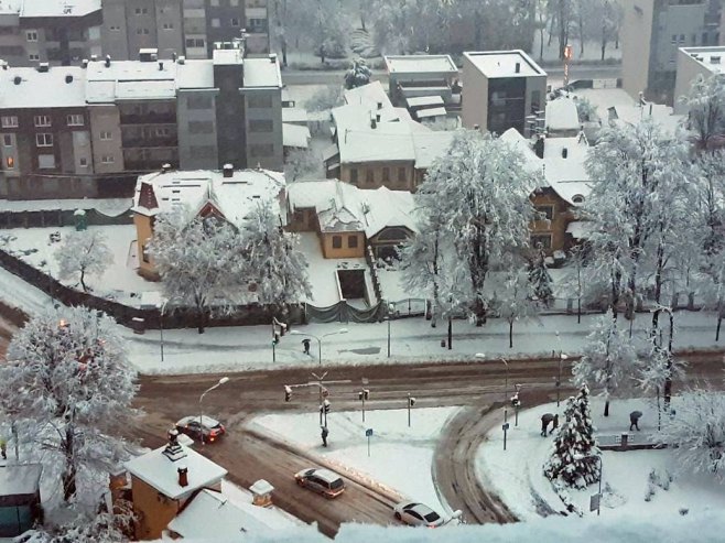 U srijedu oblačno i hladno sa slabim padavinama