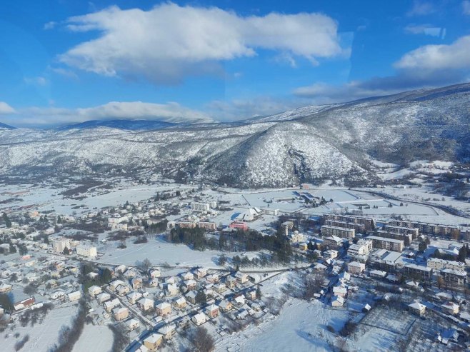 Drvar četvrti dan u blokadi