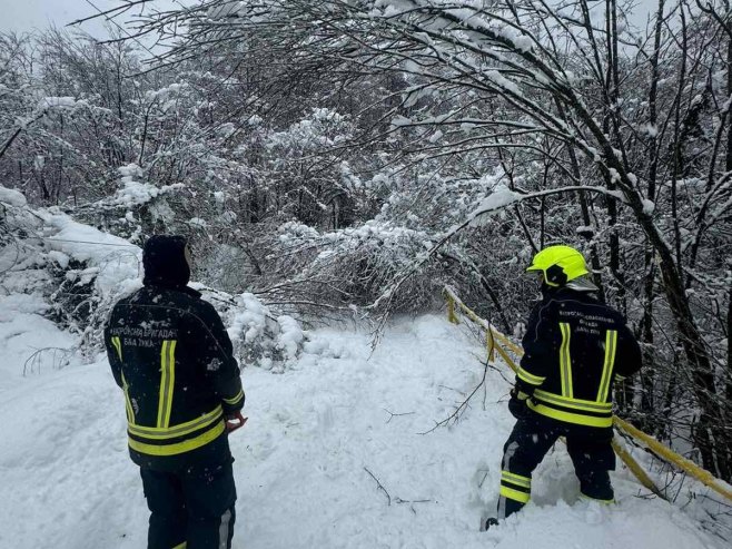 Vatrogasci (Foto: Vatrogasno-spasilačka brigada Banjaluka) - 