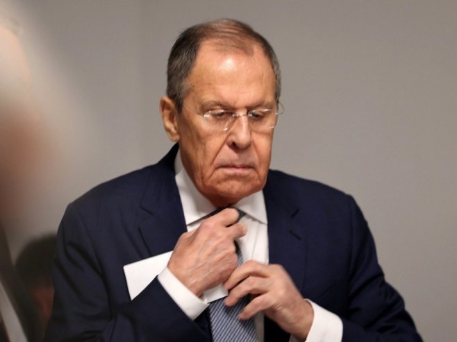 Sergej Lavrov (Foto: EPA-EFE/Domenic Aquilina/ilustracija) - 