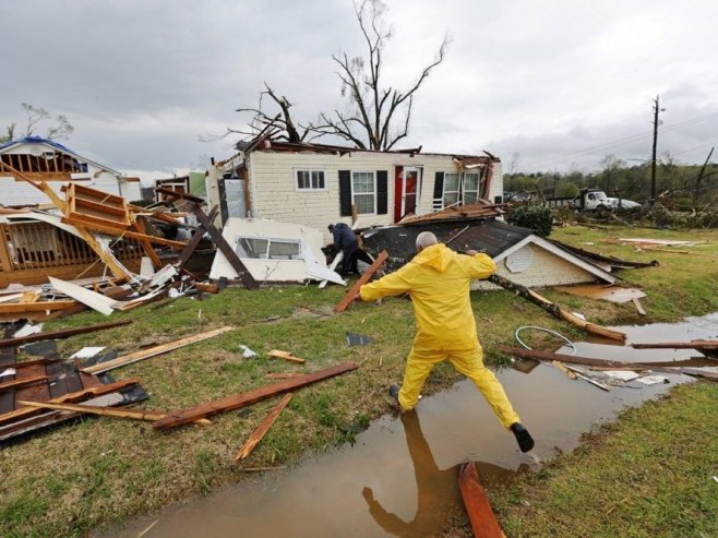 Tornado u Americi, ilustracija (Foto:  EPA-EFE/ERIK S. LESSER) - 