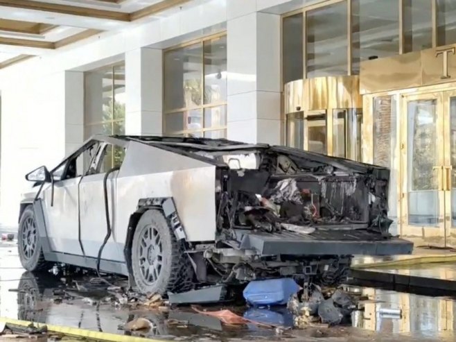 Automobil eksplodirao ispred Trampovog hotela u Las Vegasu (Foto: EPA-EFE/LAS VEGAS METROPOLITAN POLICE) - 