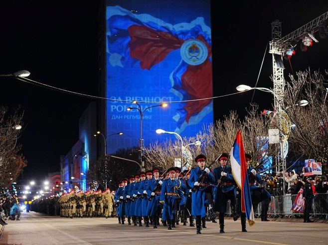 Svečani defile - Foto: RTRS