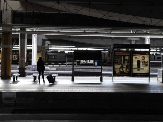 U sudaru dva tramvaja u Strazburu povrijeđeno između 20 i 30 osoba, petoro teže (VIDEO)