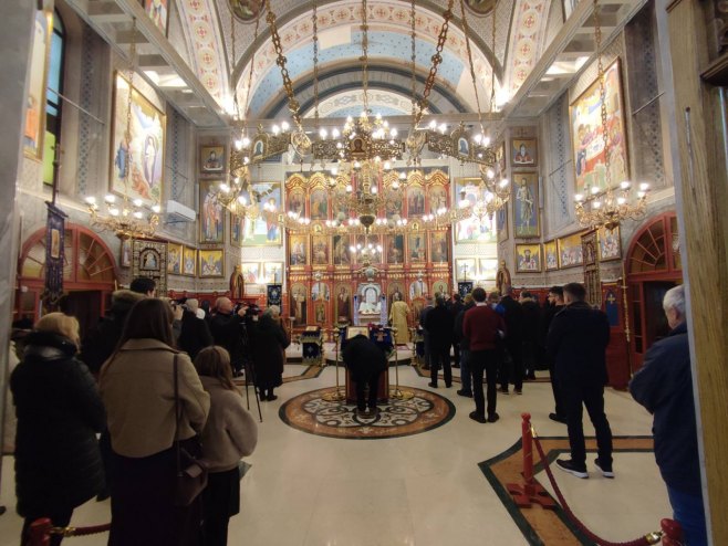 Božićni praznici posebna radost u domovima 3.000  Srba u Tuzli (VIDEO)