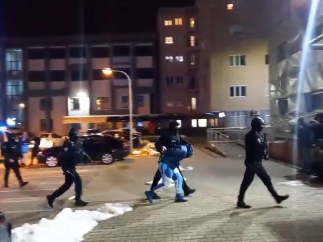 Sjenica i Grujić sprovedeni u Okružno javno tužilaštvo Banjaluka (VIDEO)