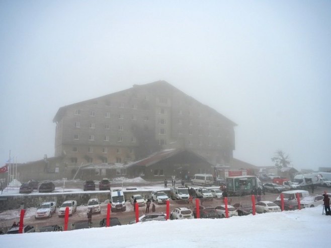 Zbog požara u hotelu u Turskoj privedeno 11 osoba, istraga se nastavlja