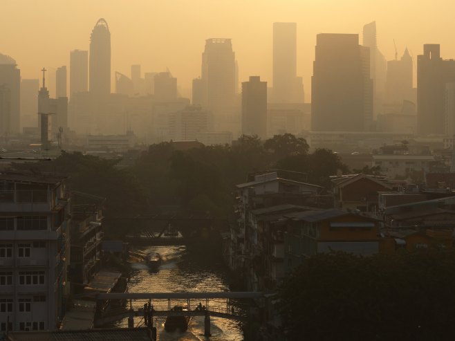 Bangkok, Tajlnand - zagađen vazduh (Foto: EPA-EFE/NARONG SANGNAK) - 